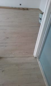 Laminált padló lerakás-Budapesten-Zugló.jpg