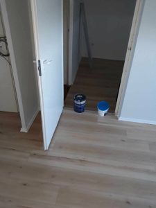 Laminált-parketta-lerakás.jpg