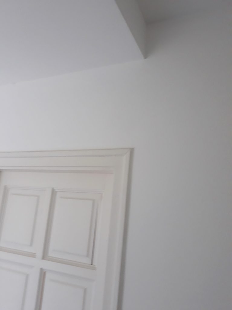 Szobafestés Budapesten Zuglóban – Glettelés -Mázolás – Tapétázás – Laminált Padló Lerakás